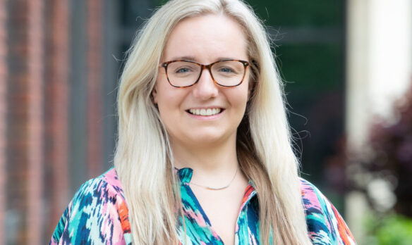 Portrait photo of Emily Chapman