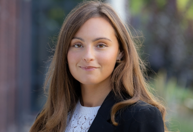Portrait photo of Marnie Thomas