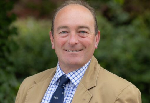 Portrait photo of Tom Hyde